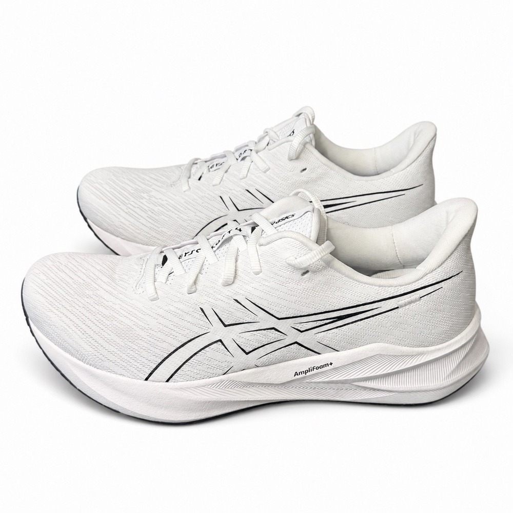 ASICS Versablast 4 White Black 1011B984-100 Men's Size 12 Running Shoes NWT